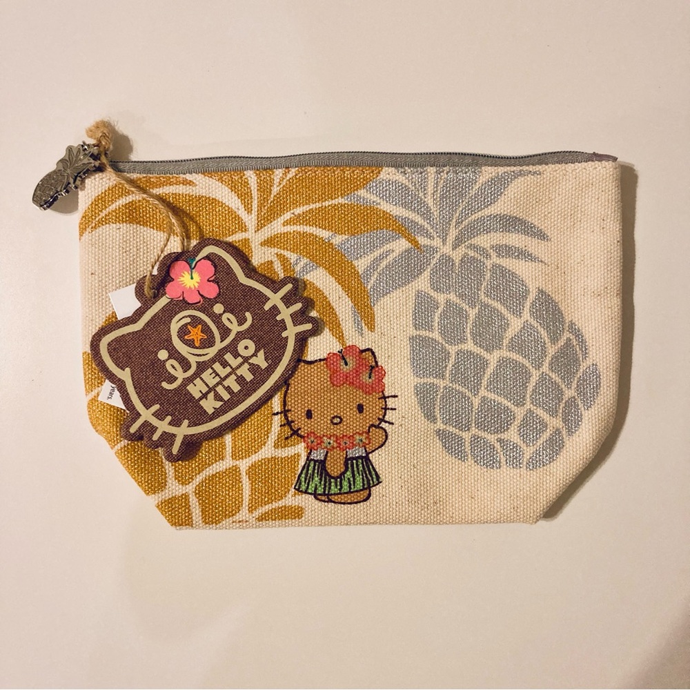 Sanrio | Hello Kitty Canvas Pineapple Pouch